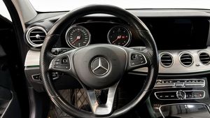 Mercedes E220 bild 17