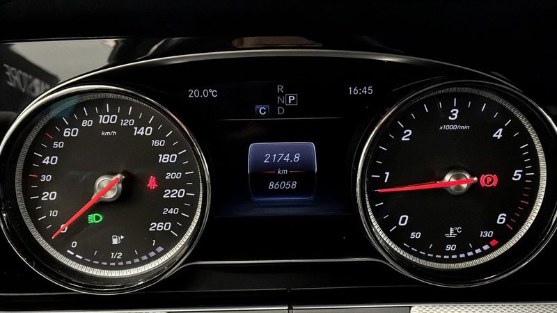 Mercedes E220 bild 13