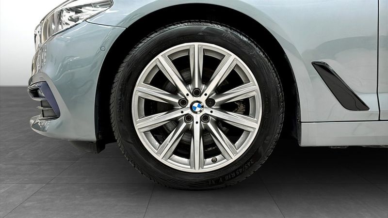 BMW 520 bild 9