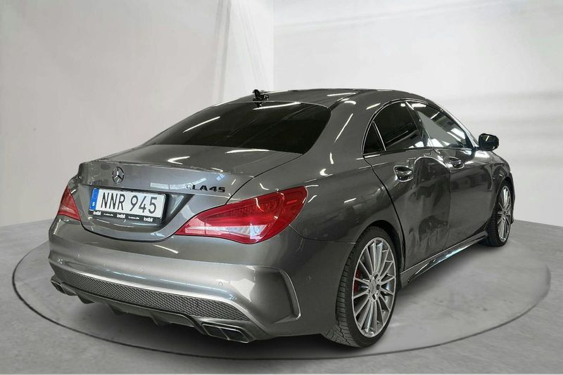 Mercedes CLA45 AMG bild 3