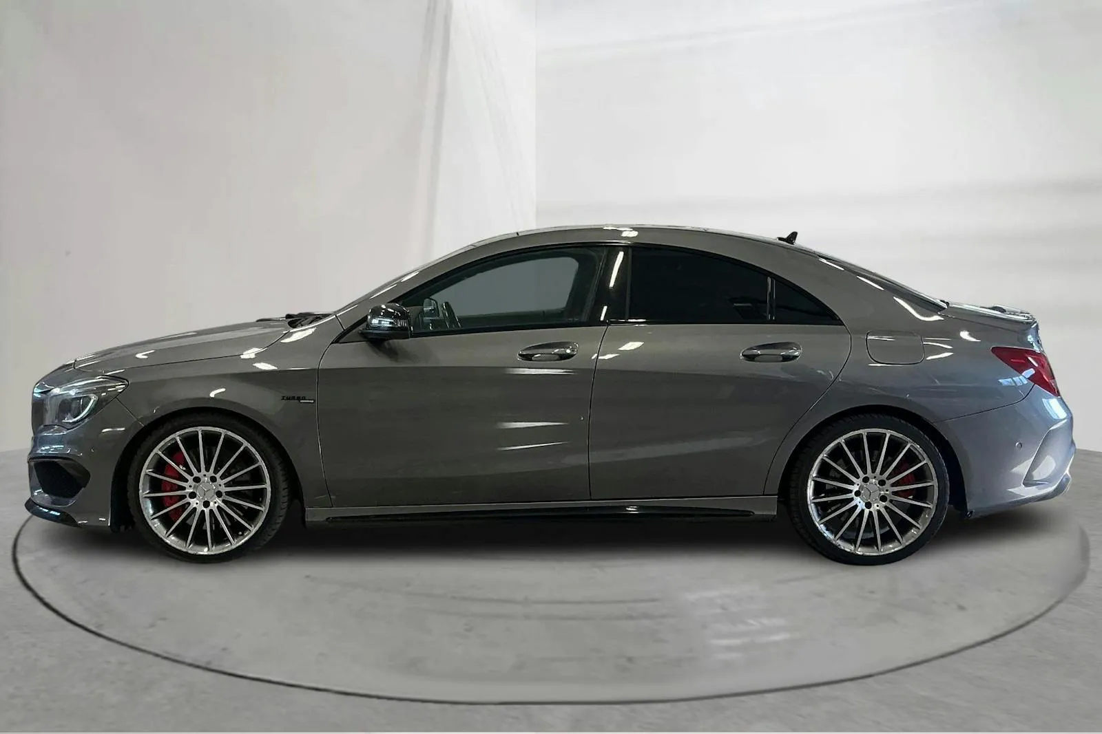Mercedes-Benz CLA 45 AMG 2.0 Turbo 360 ch BVA 4Matic / 109 160 km / Toit ouvrant / Caméra de recul / Sièges chauffants