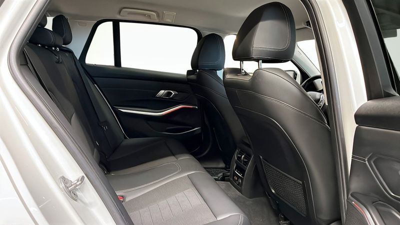 BMW 320 bild 5