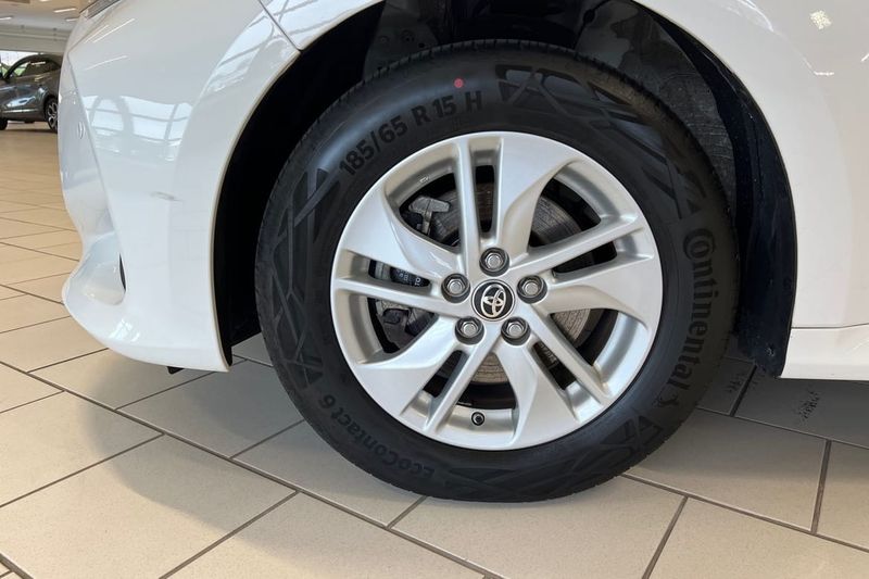 Toyota Yaris bild 17