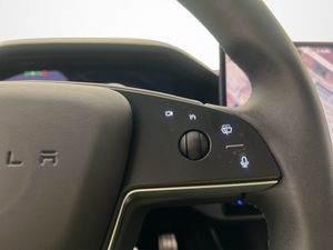Tesla Model S bild 17