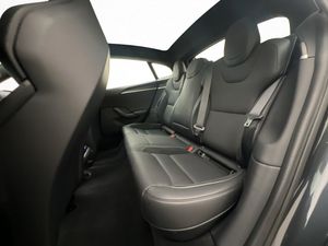 Tesla Model S bild 26