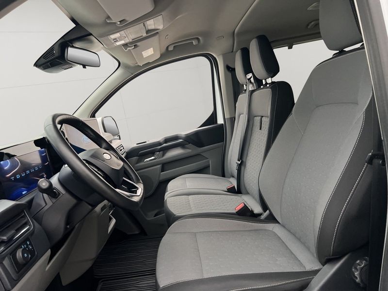 Ford Tourneo Custom bild 15