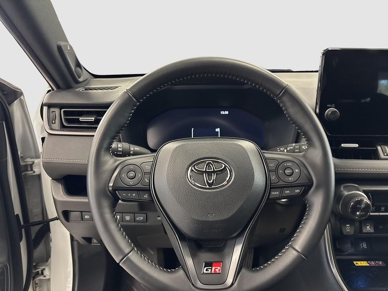 Toyota RAV4 bild 10