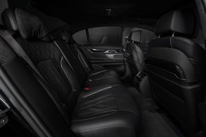 BMW 750 bild 17