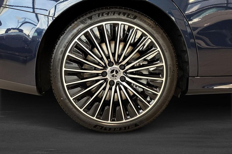 Mercedes E300 bild 4