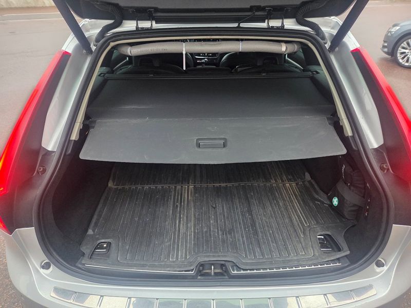 Volvo V90 bild 8