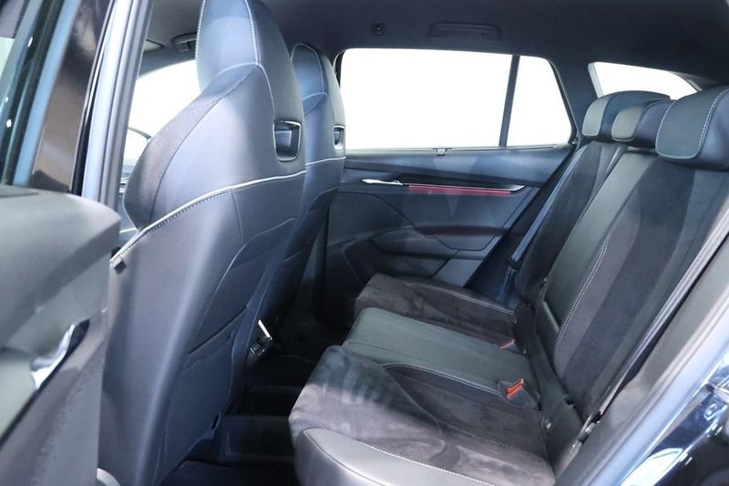 Skoda Enyaq bild 8