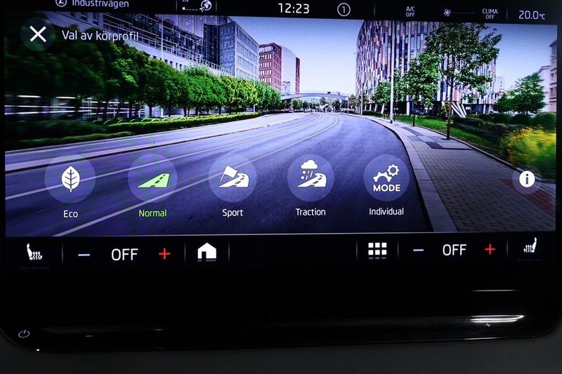 Skoda Enyaq bild 13