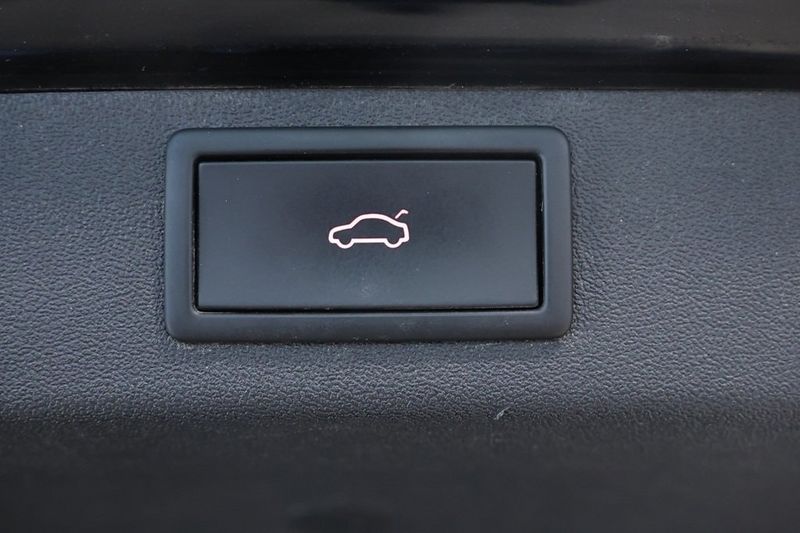 Skoda Enyaq bild 18