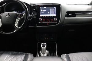Mitsubishi Outlander bild 15