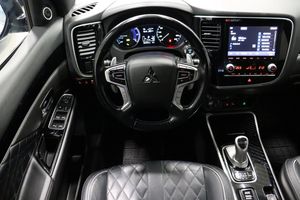 Mitsubishi Outlander bild 13