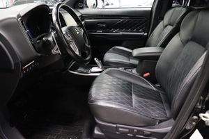 Mitsubishi Outlander bild 9
