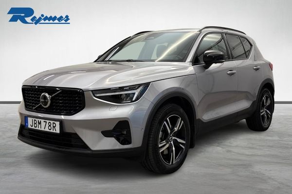 Volvo XC40 B3 FWD Bensin Plus Dark - 2026