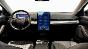 Ford Mustang Mach-E bild 4