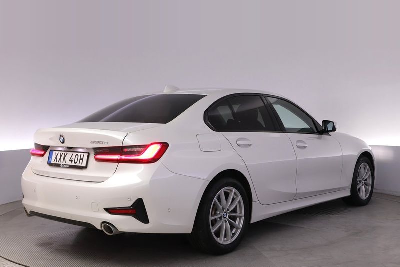 BMW 330 bild 5