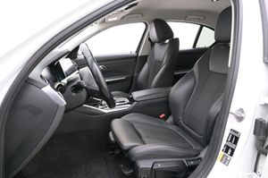 BMW 330 bild 9