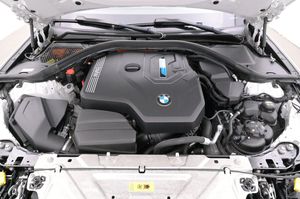 BMW 330 bild 26