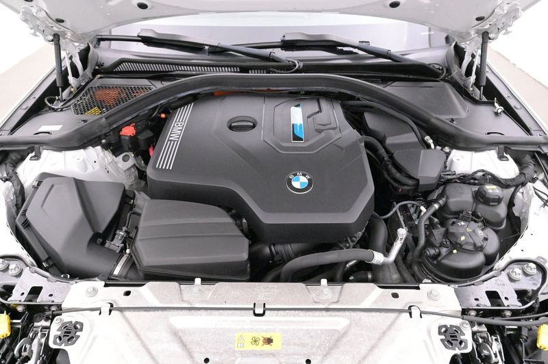 BMW 330 bild 26