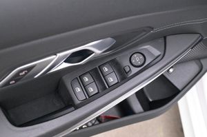 BMW 330 bild 11