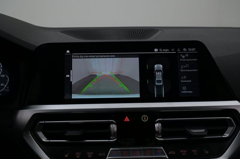 BMW 330 bild 12