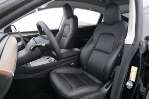 Tesla Model Y bild 9