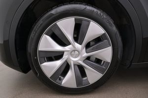 Tesla Model Y bild 27