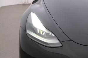 Tesla Model Y bild 26