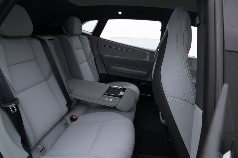 Polestar 4 bild 21