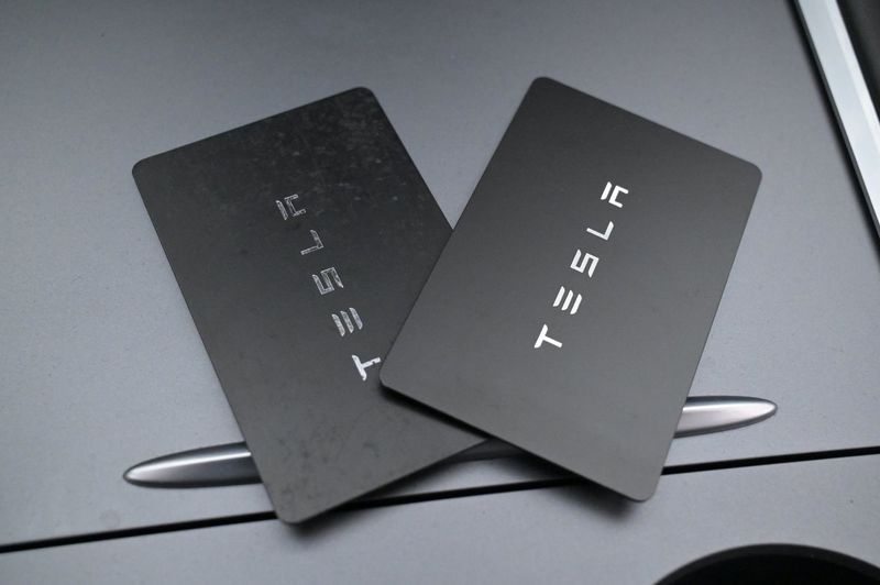 Tesla Model Y bild 24