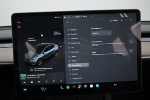 Tesla Model Y bild 15