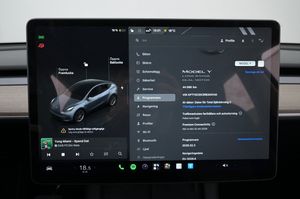 Tesla Model Y bild 14