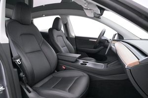 Tesla Model Y bild 12