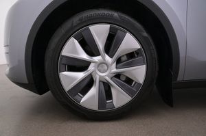 Tesla Model Y bild 27