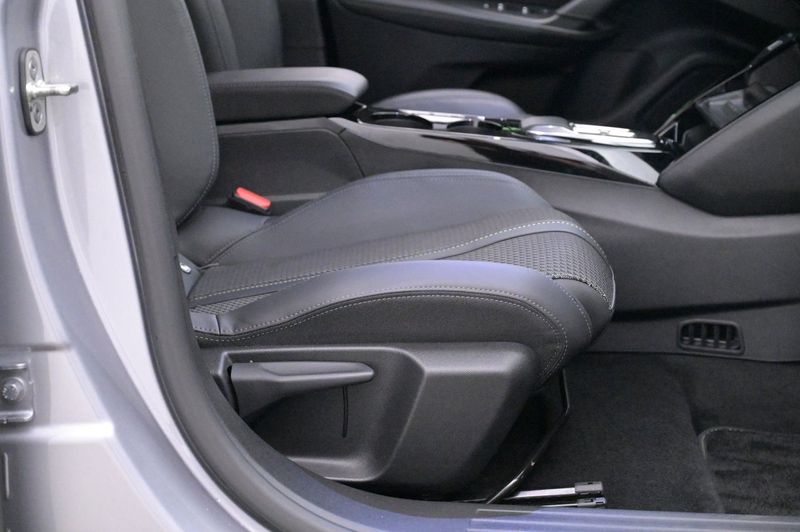 Peugeot e-2008 bild 14