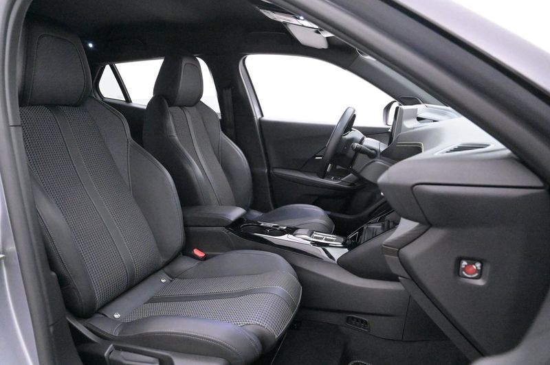 Peugeot e-2008 bild 13