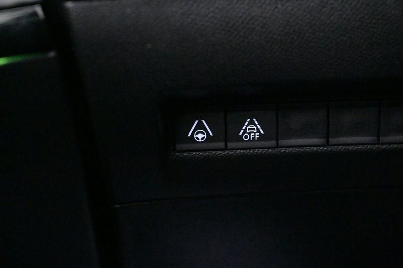 Peugeot e-2008 bild 23