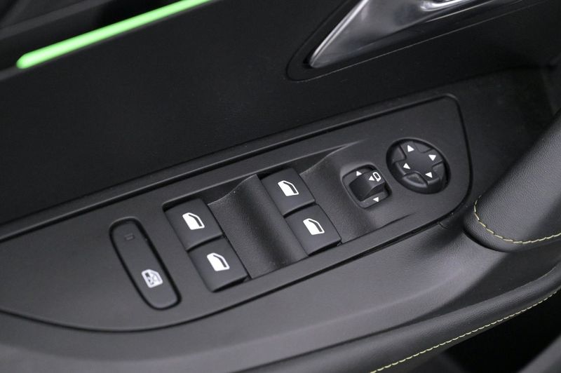 Peugeot e-2008 bild 11