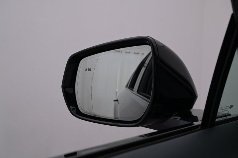 Cadillac Lyriq bild 21