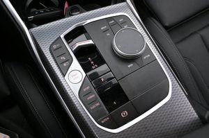 BMW 330 bild 18
