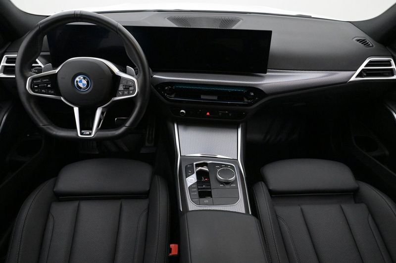 BMW 330 bild 6