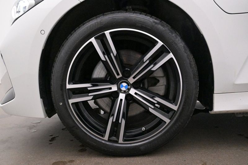 BMW 330 bild 27