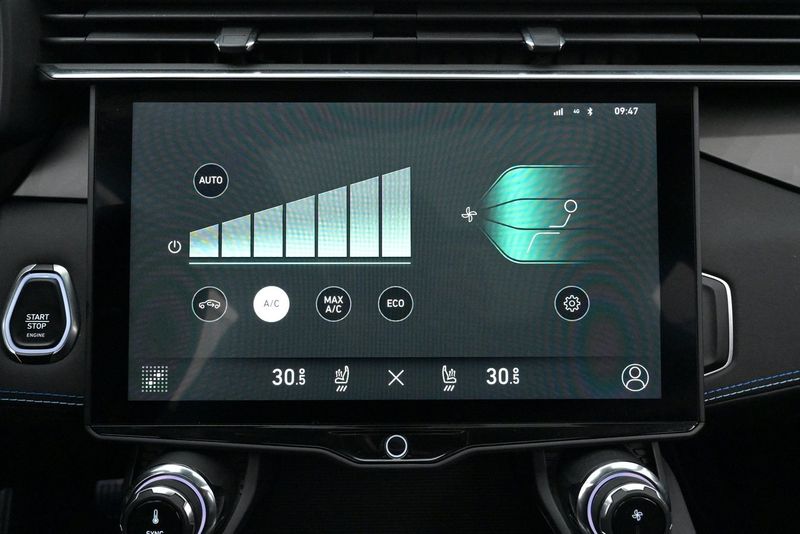 Lynk & Co 01 bild 17