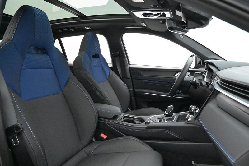 Lynk & Co 01 bild 13