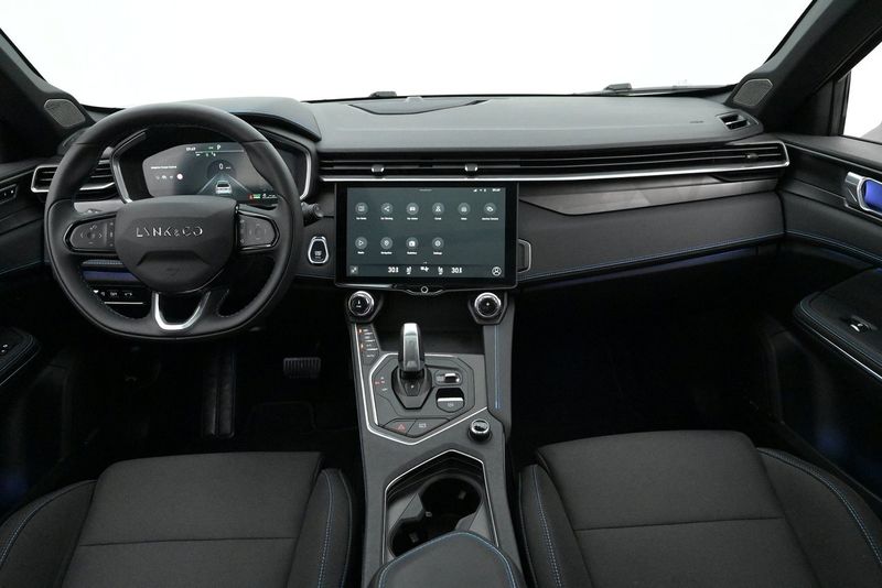 Lynk & Co 01 bild 6