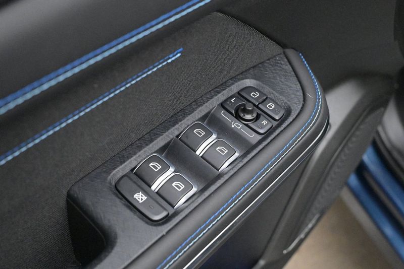 Lynk & Co 01 bild 10