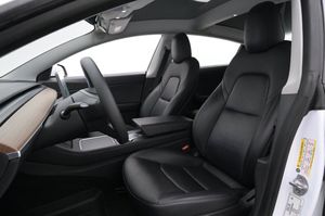 Tesla Model 3 bild 9